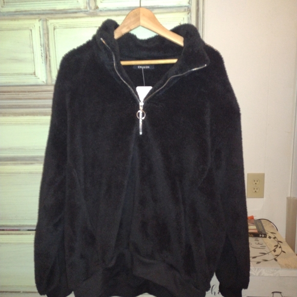 Cherish very soft new with tag fury pullover in black and a size large - Picture 1 of 3